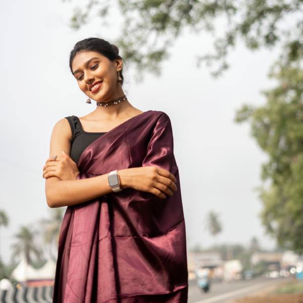 Trendy Maroon Saree for Casuals
