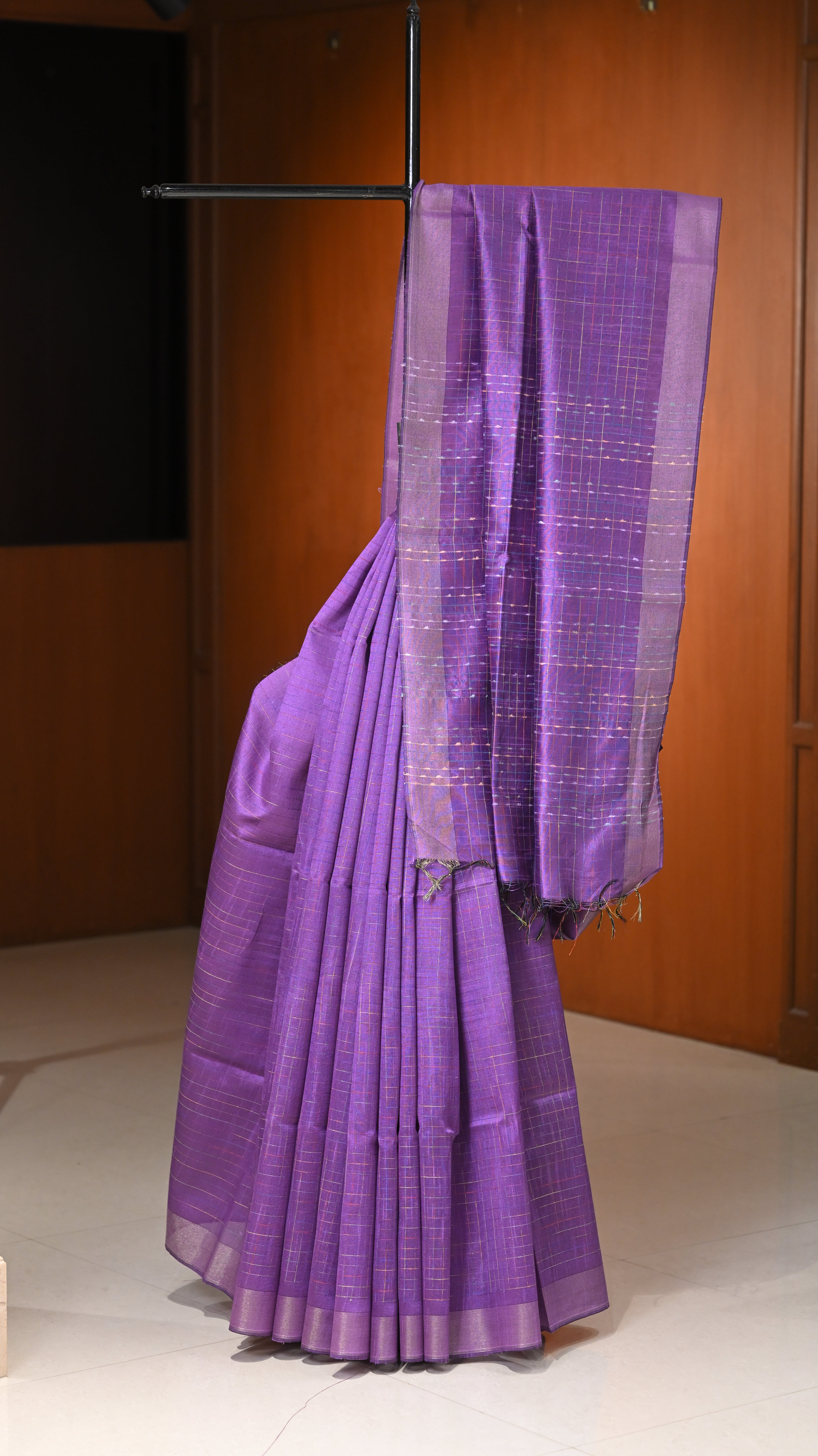 Art Jute Silk Saree with Allover Body Thread Weaving Checks Design and Mild Copper Zari Border
