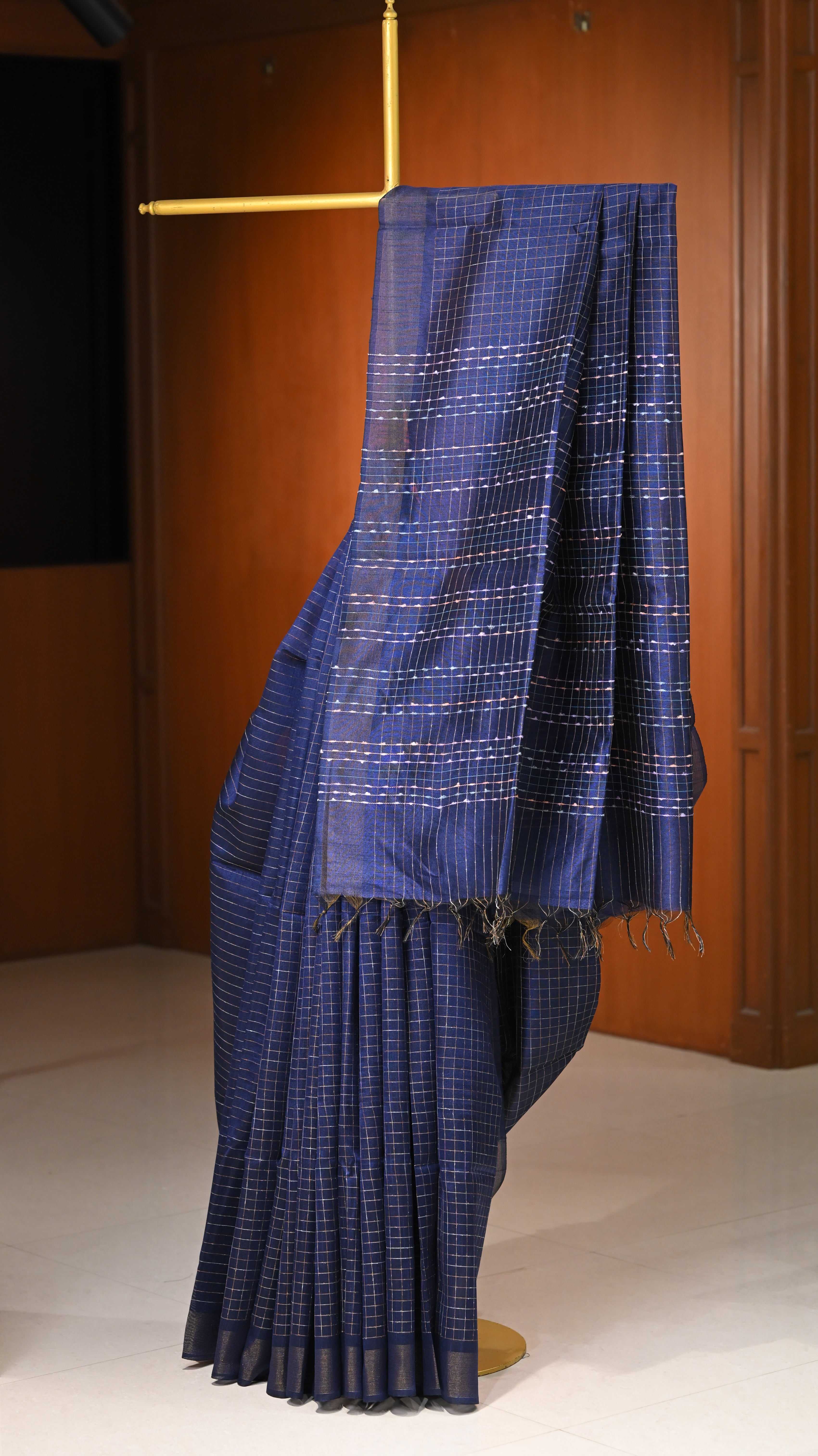 Art Jute Silk Saree with Allover Body Thread Weaving Checks Design and Mild Copper Zari Border