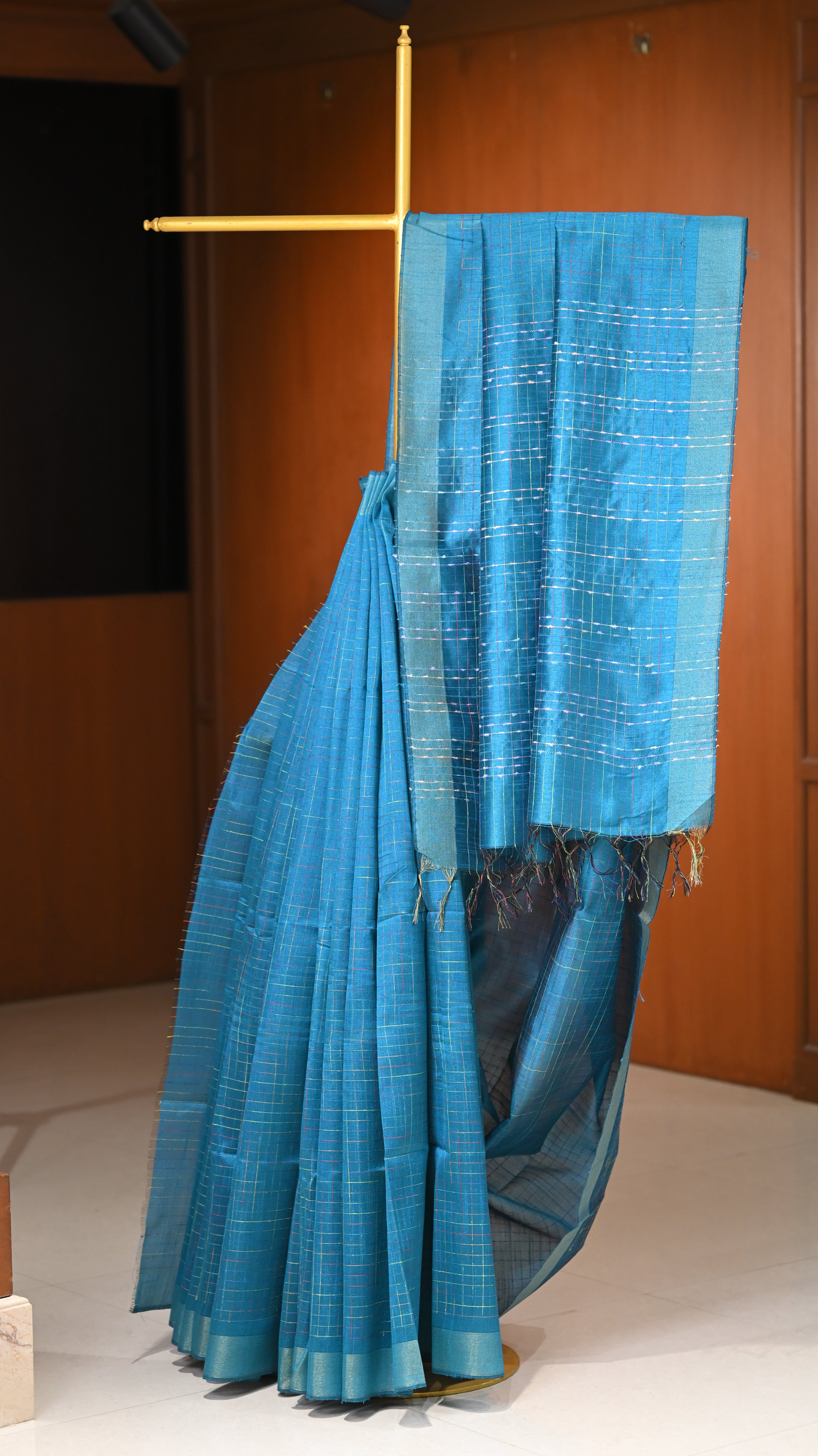 Art Jute Silk Saree with Allover Body Thread Weaving Checks Design and Mild Copper Zari Border