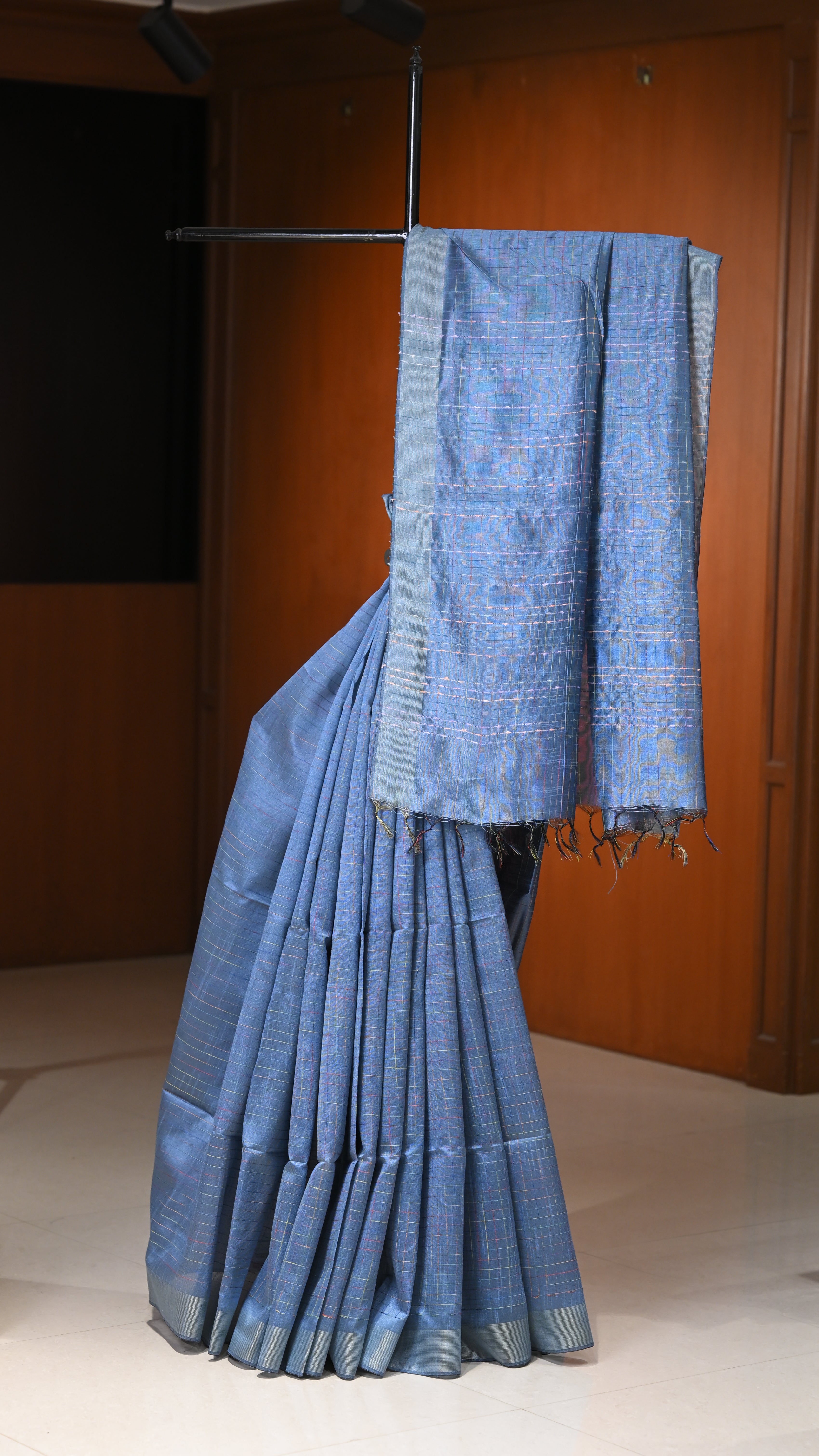 Art Jute Silk Saree with Allover Body Thread Weaving Checks Design and Mild Copper Zari Border