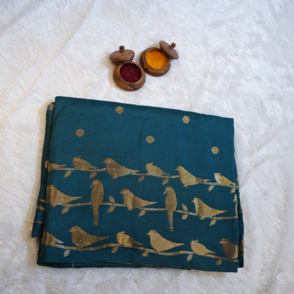 Viscos Jarket Saree with Golden Zari Butta Desig