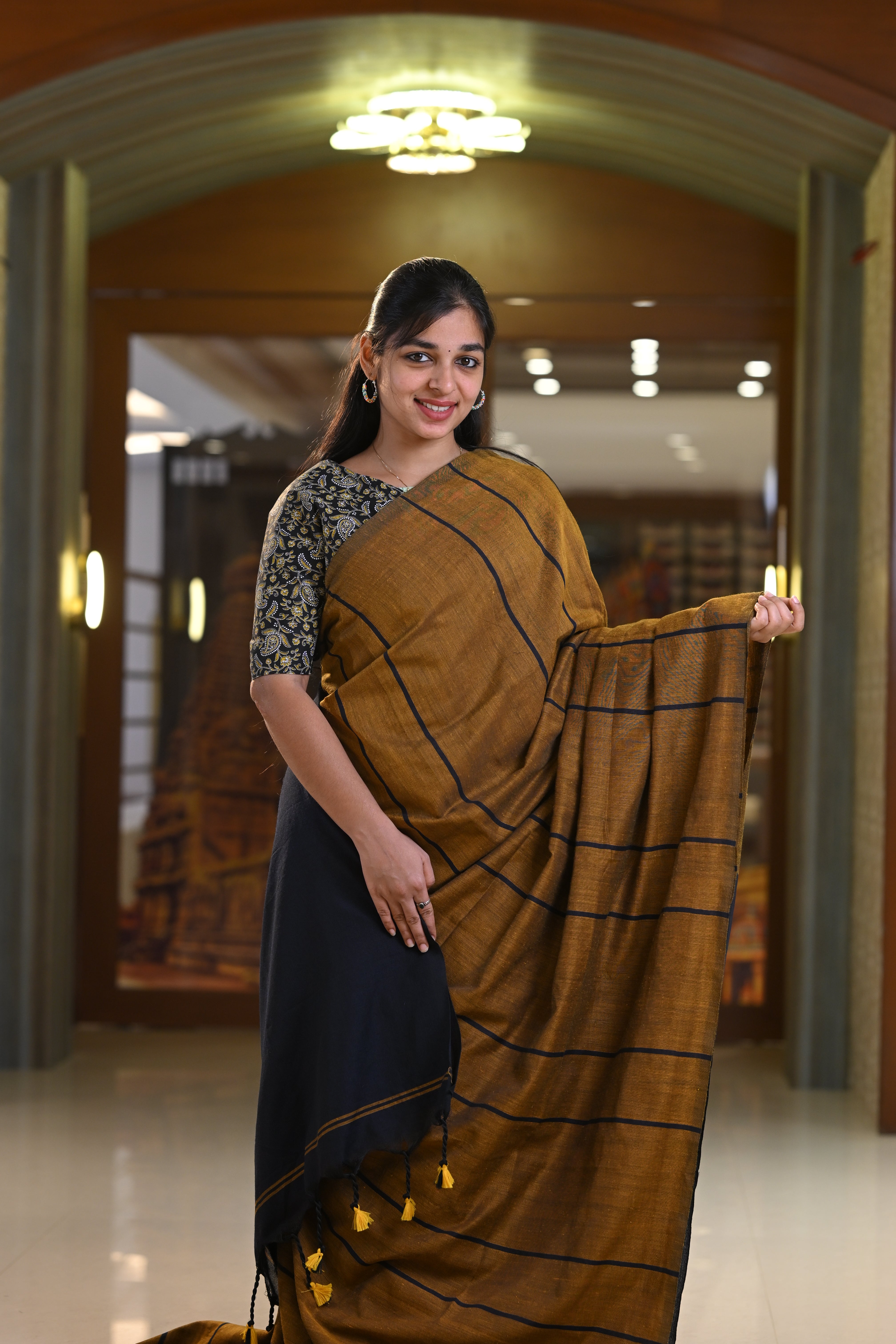 Semi Khadi Cotton Saree with thread weaving with Kalamkari blouse