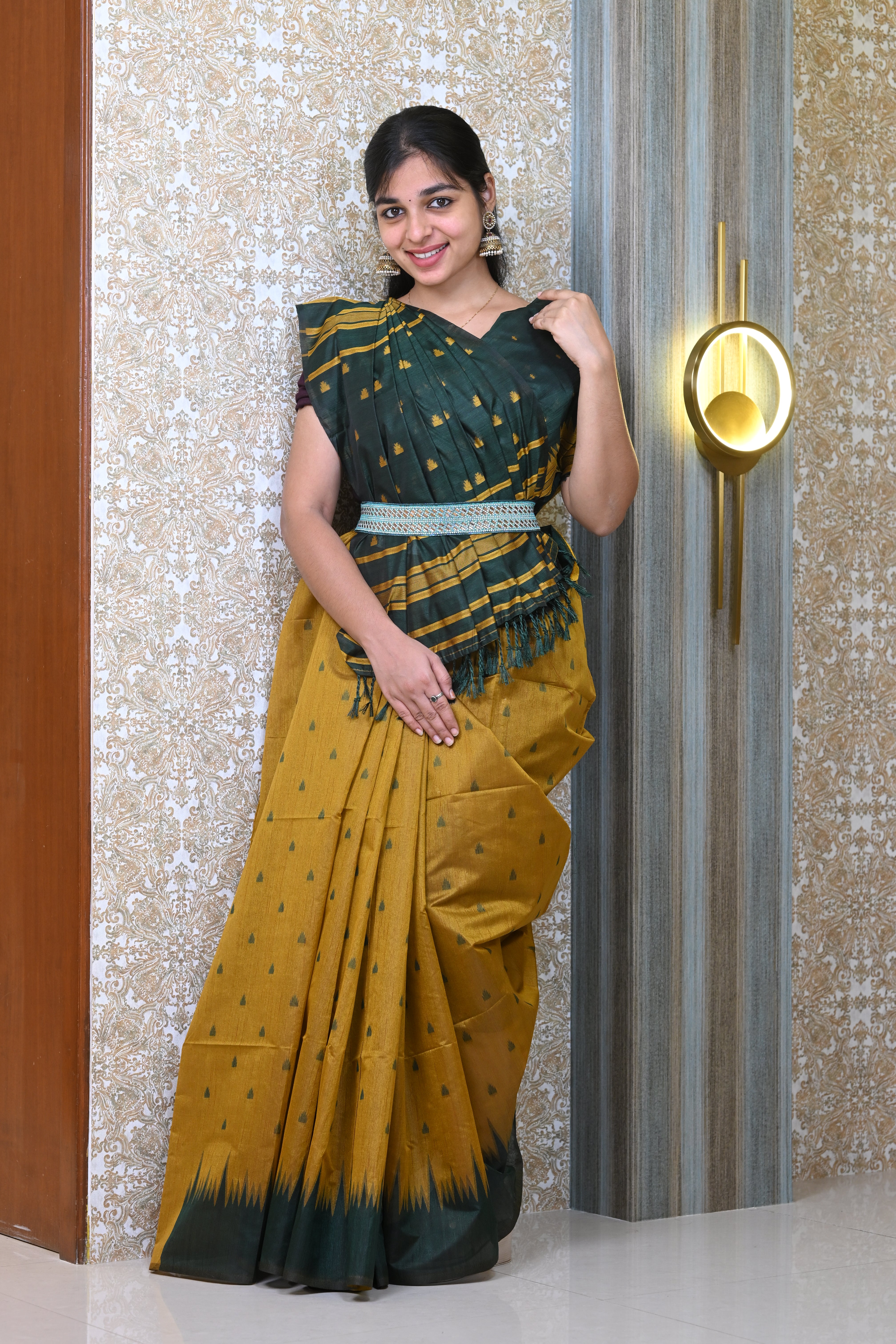 Semi Jute Silk Saree With Thread Weaving, Arrow Putta Design Pallu