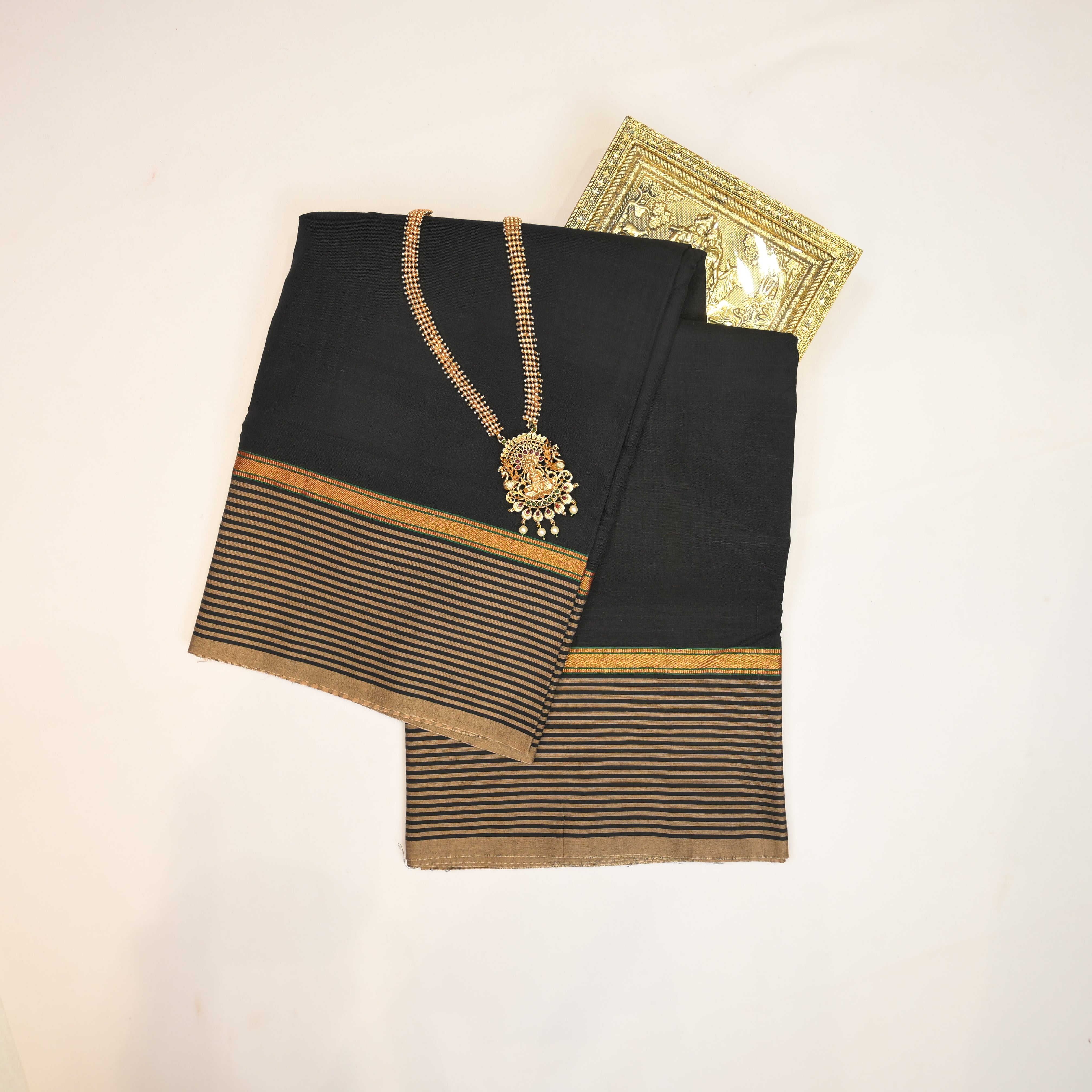 Narayan Cotton Saree With Plain Saree With Golden Zari Line Border Design