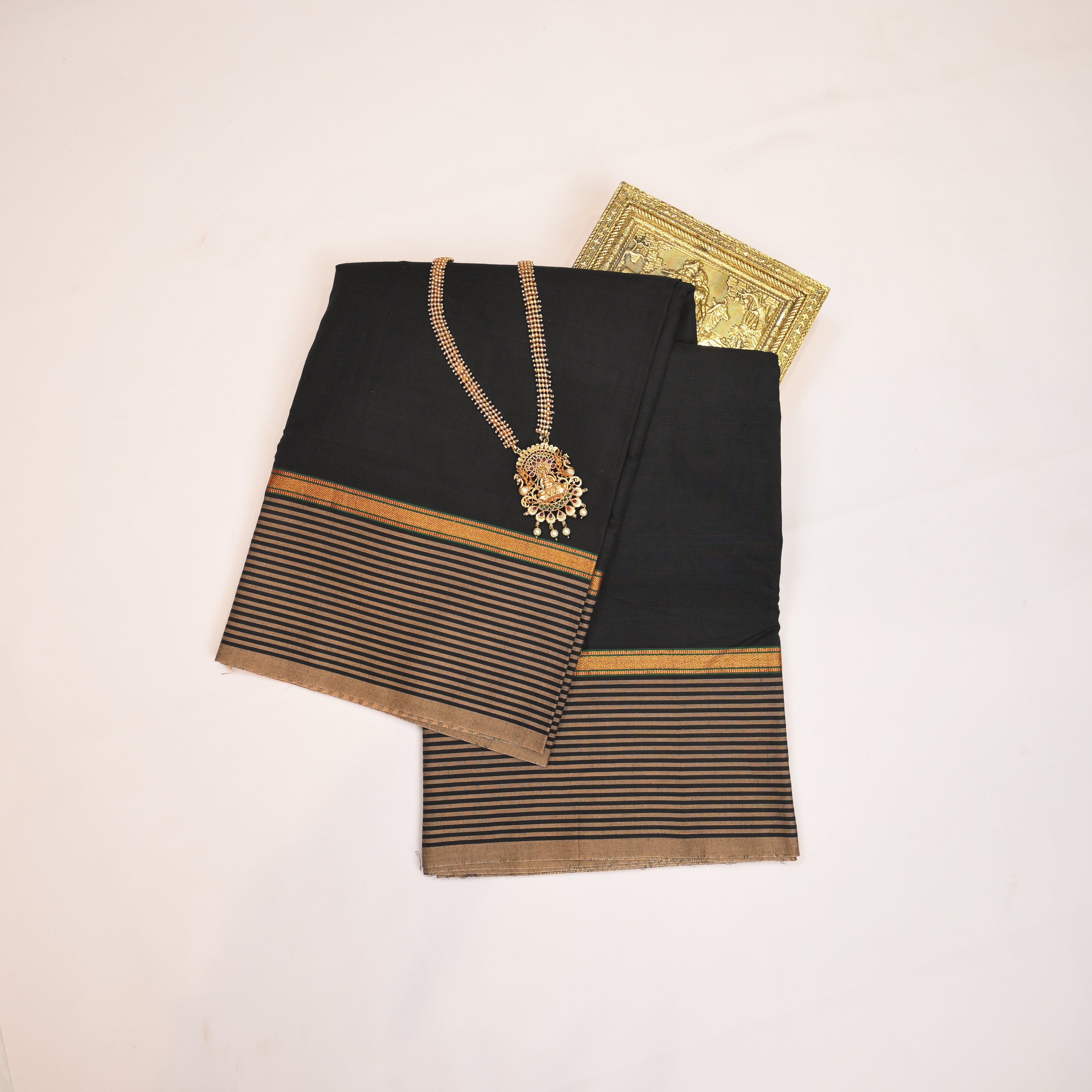 Narayan Cotton Saree With Plain Saree With Golden Zari Line Border Design