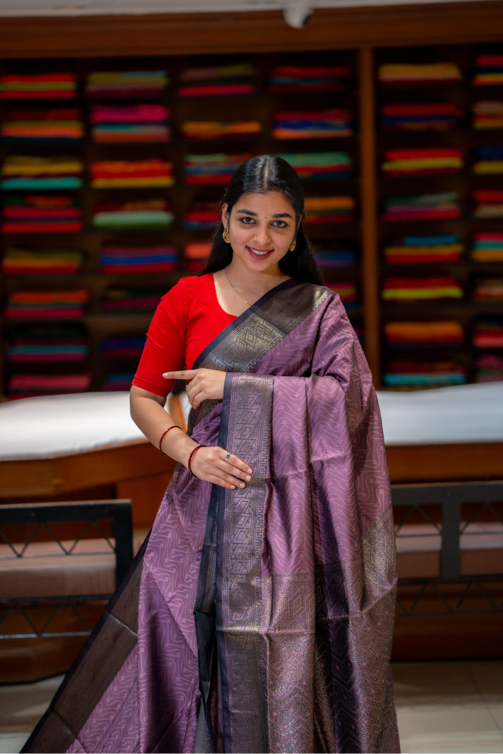 Jacquard Saree with Wave Line Putta Design