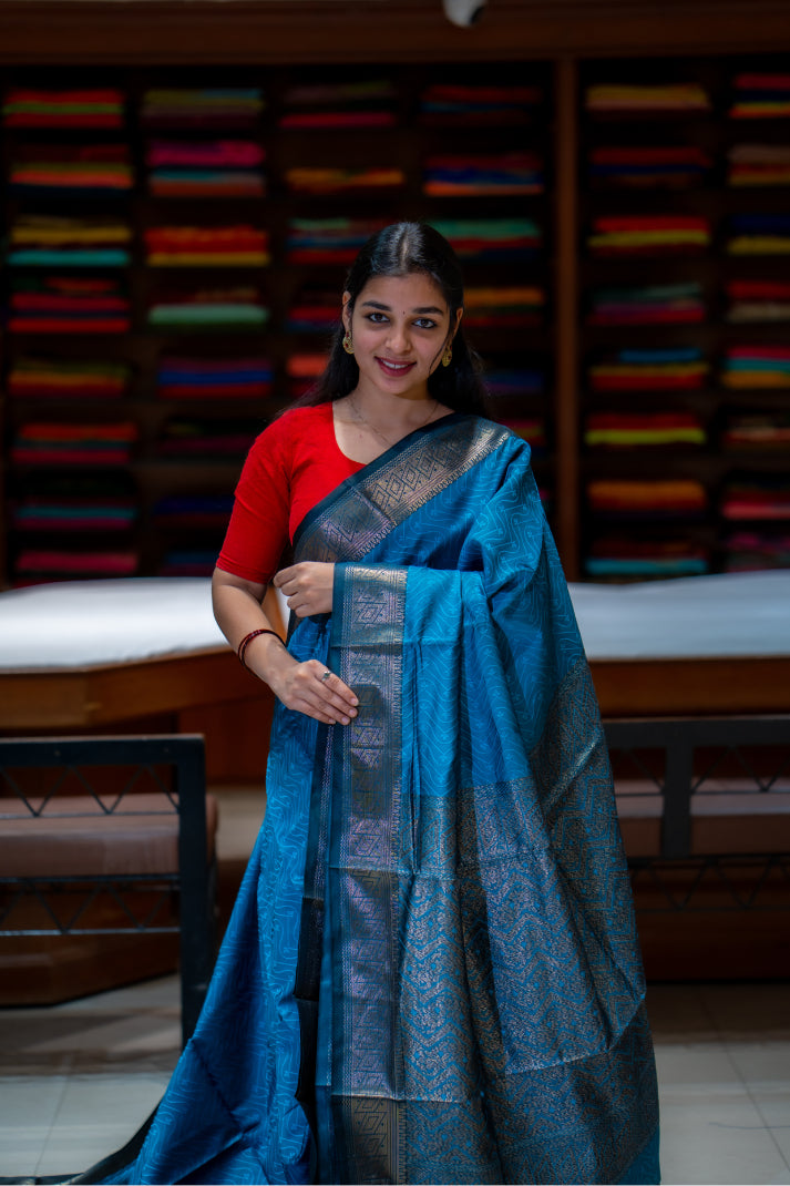 Jacquard Saree with Wave Line Putta Design