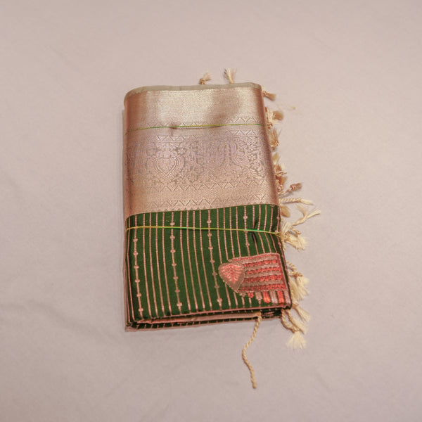 Soft Silk Yarn Sarees with Vaira Oosi With Mango Leaf Design