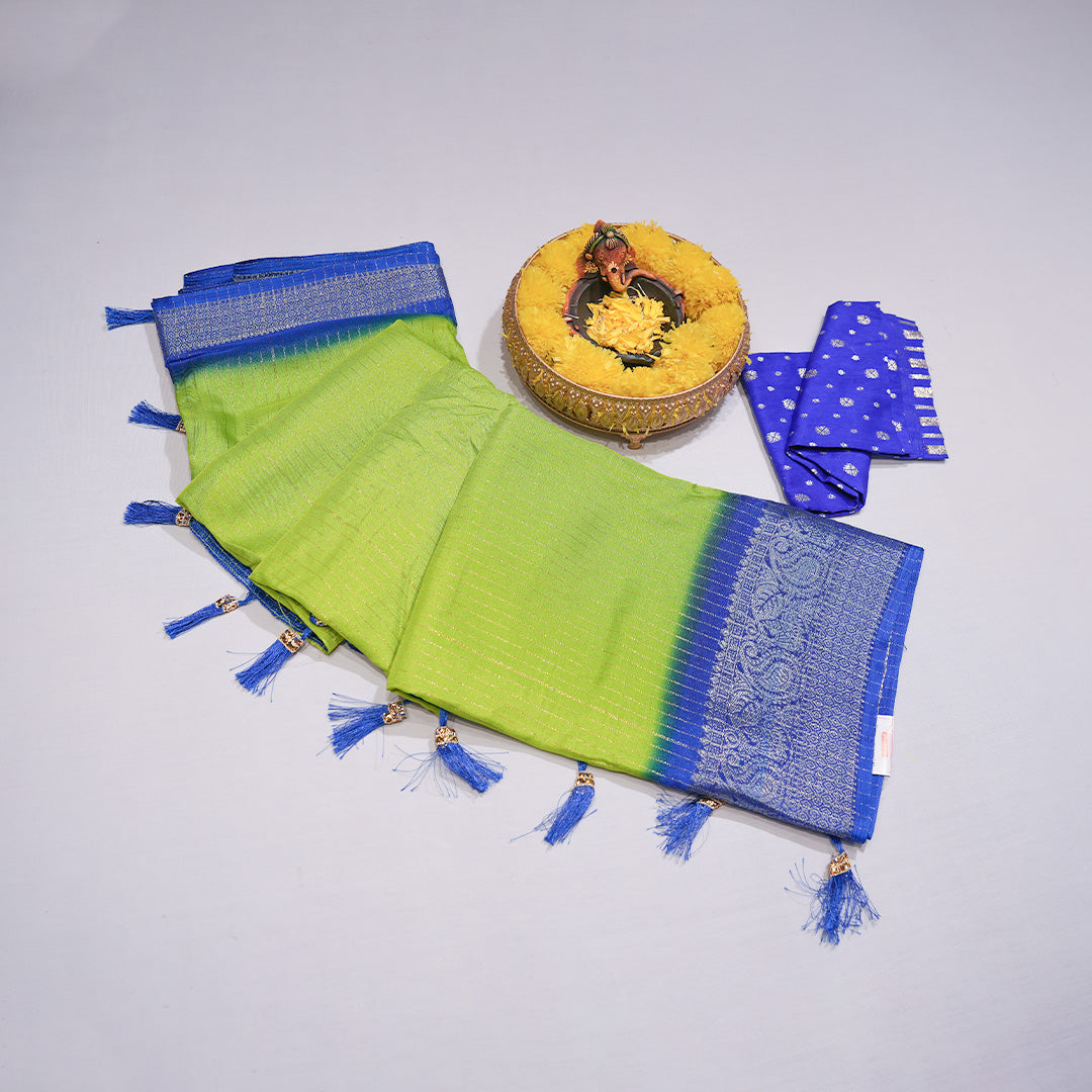 Banarasi Saree with Contrast Zari Border, Elegant Floral, Traditional Border