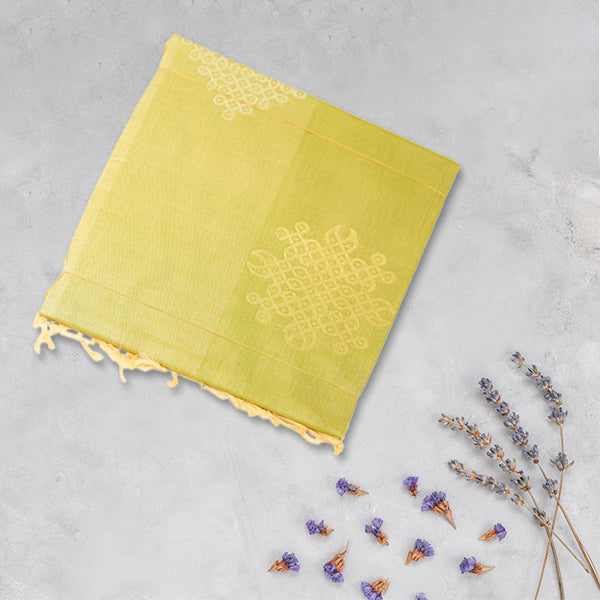 Premium Silk Cotton Saree With Traditional Kolam Pattern