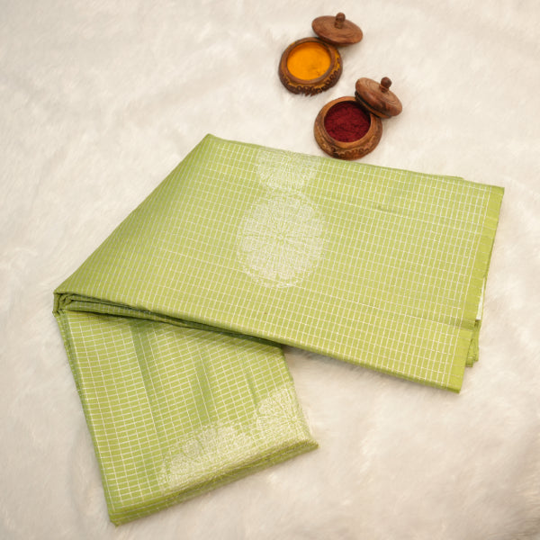 Border Less Pattu Saree with Checked Design Silver Zari