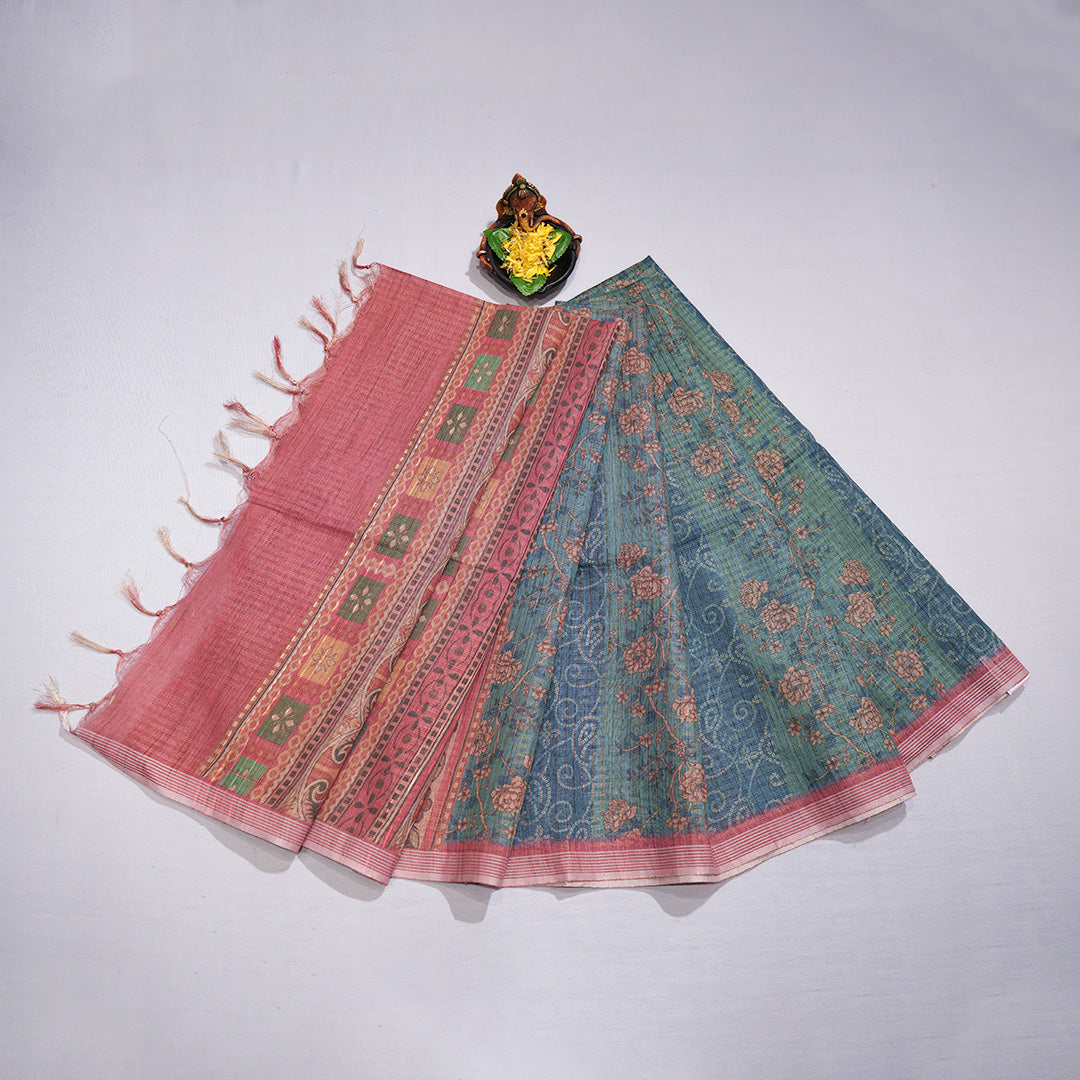 Floral Print Saree with Contrast Blouse