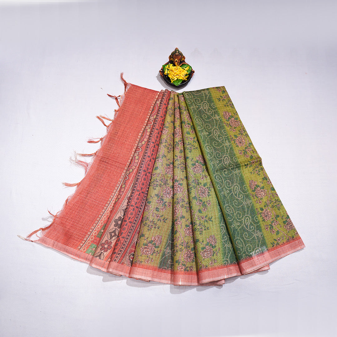 Floral Print Saree with Contrast Blouse