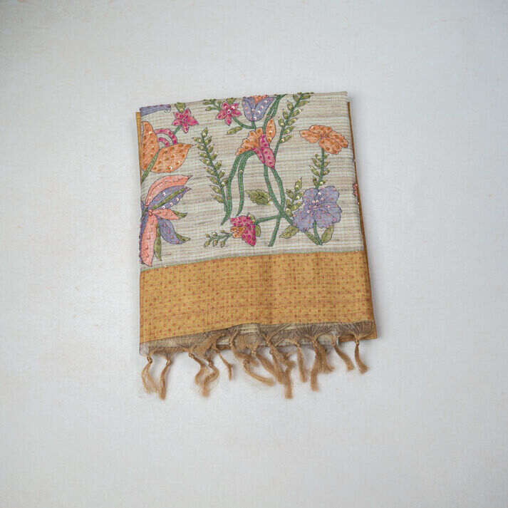 Kotta Tussar French Knot Saree with Gold Zari Small Checked