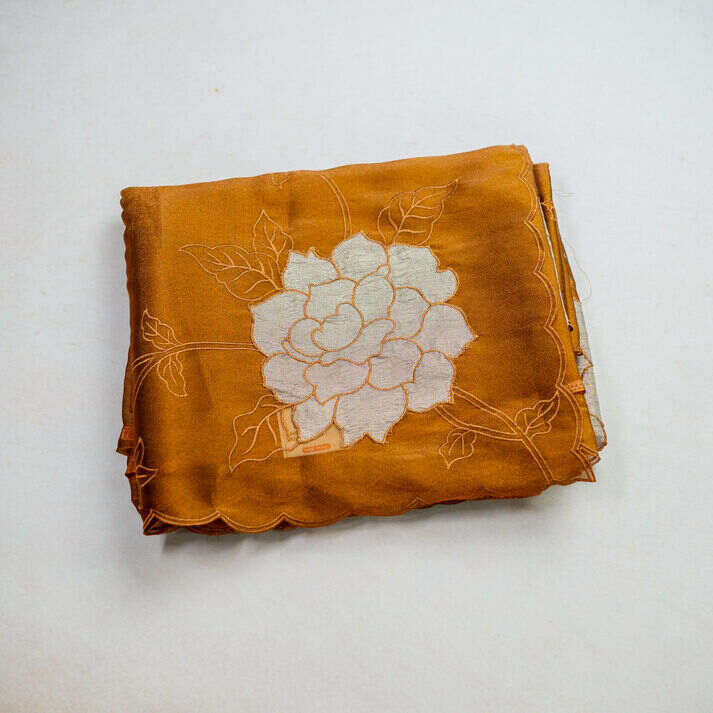 Organza Viscose Saree with Crush Uplicked With Threadwork