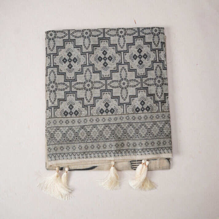Jamthani Zari Lines Saree with Lotus Thread Work Flower