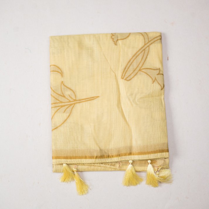 Soft Cotton Saree with Contrast Color Floral Thread Weaving