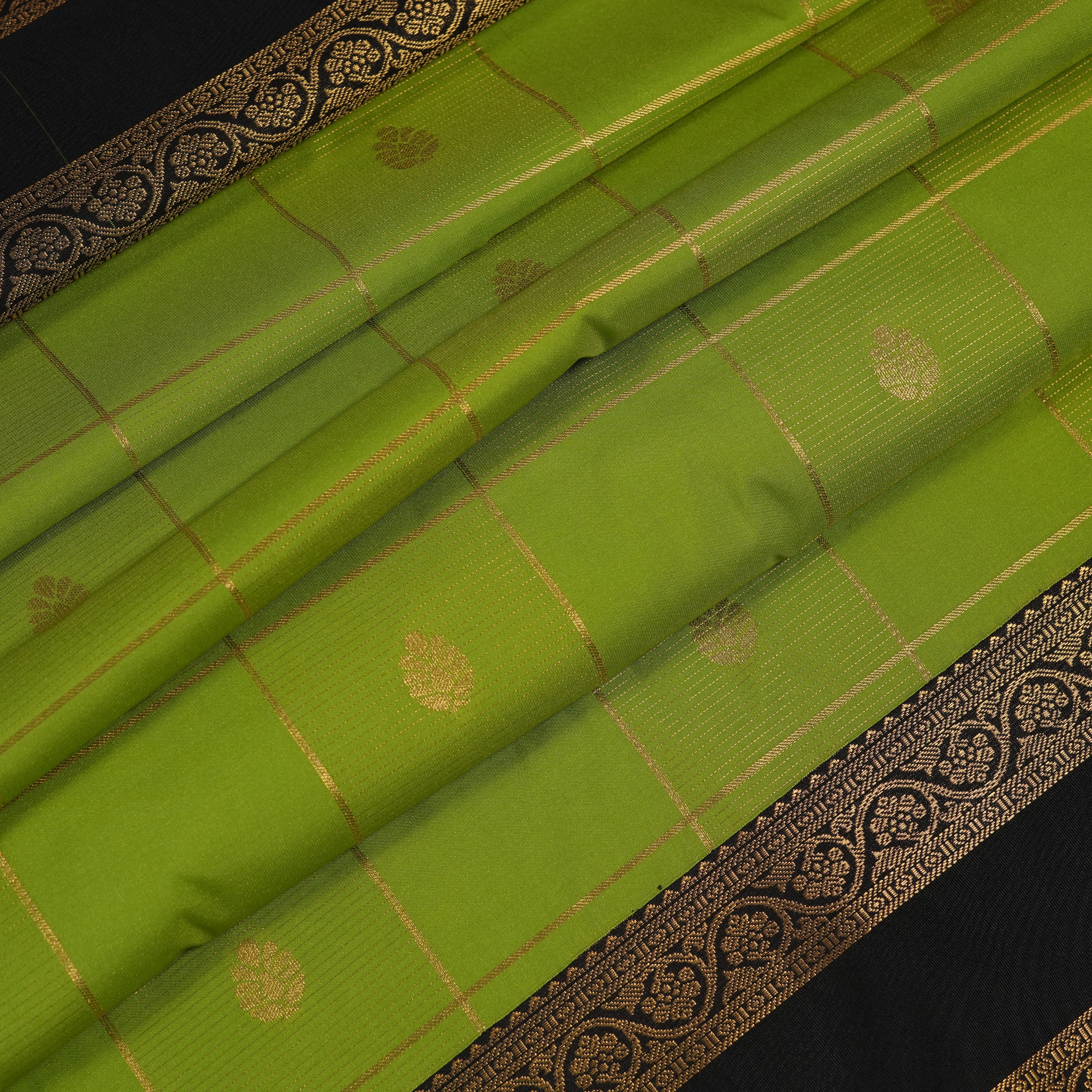 Soft Silk Sarees with Checked Gold Zari Putta