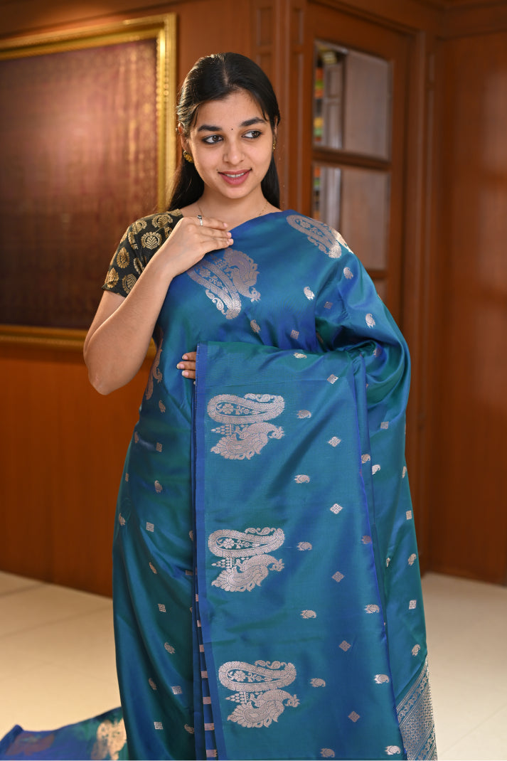 Semi-Soft Silk Saree with Diamond and Mango Putta Weaving with Rose Gold Zari