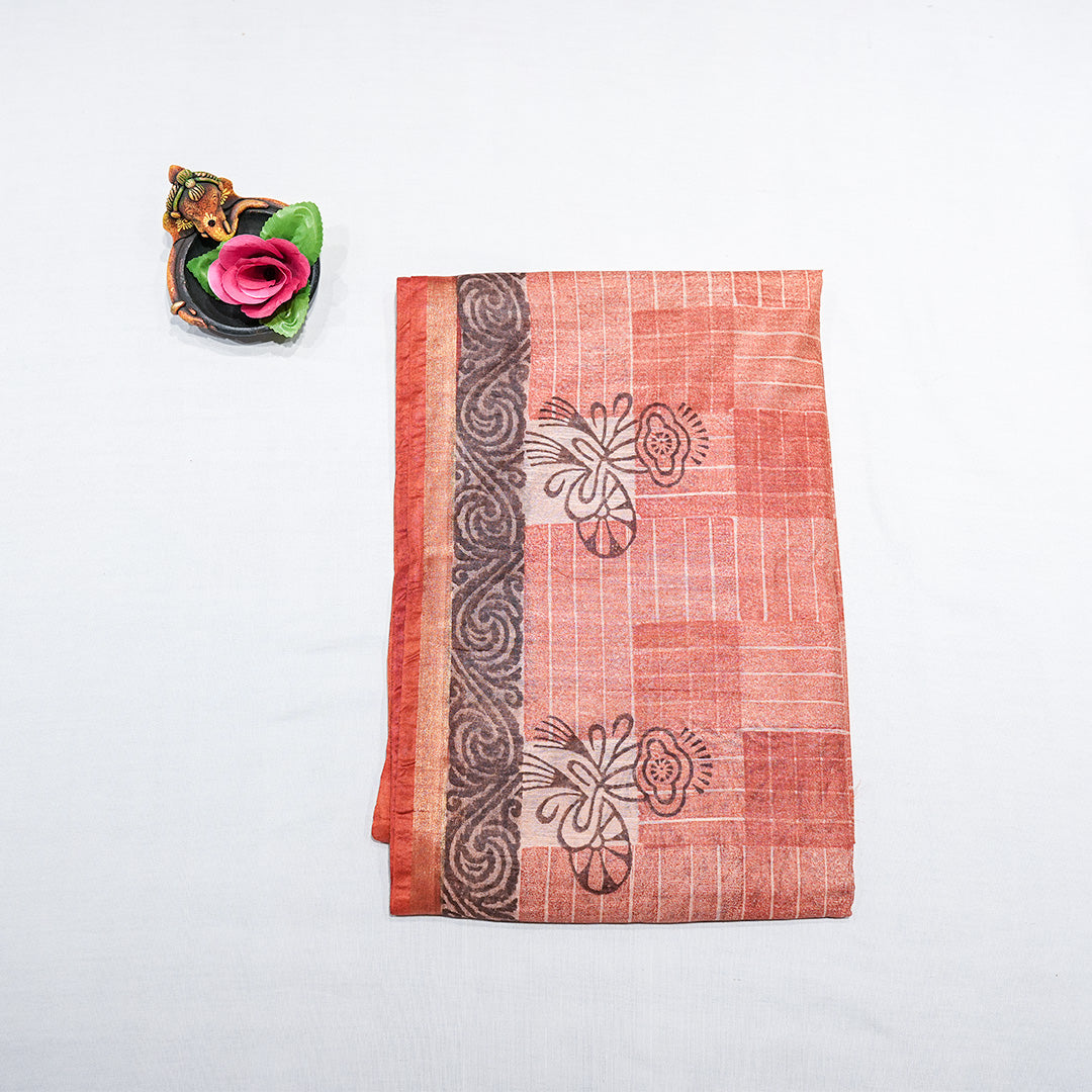 Cotton Saree With a Checked Grid Pattern Body with a Floral Vine Border