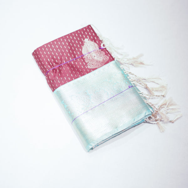 Heart Silk Sarees with Dry Drop Thilagam Design