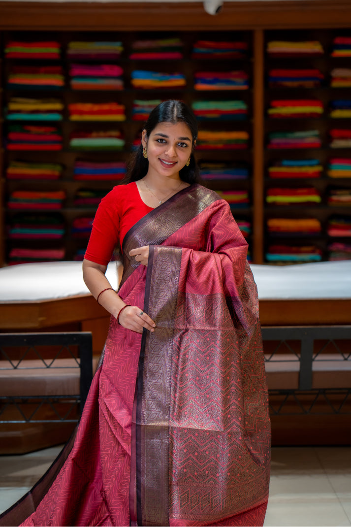 Jacquard Saree with Wave Line Putta Design