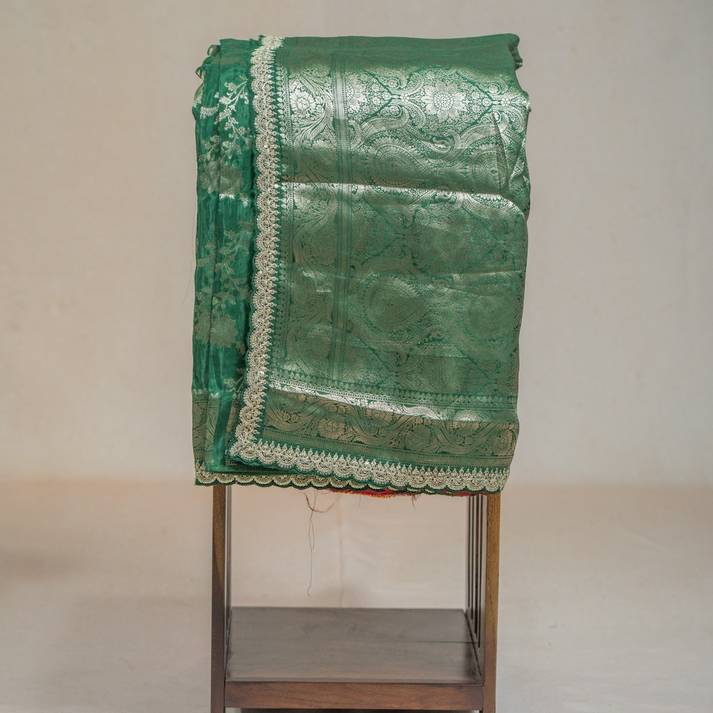 Banaras Jacquard Saree with Full-Body Kodi Design