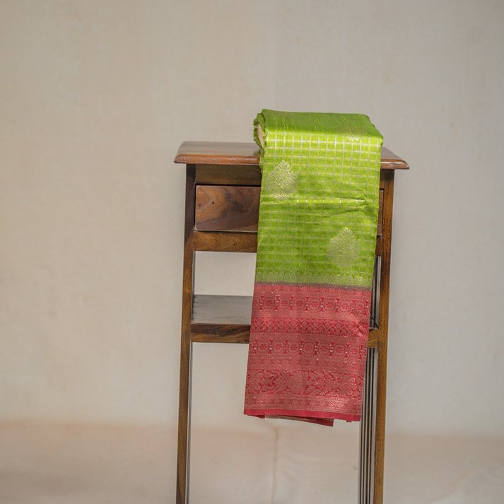 Semi Tussar Saree with Checked and Floral Weaving