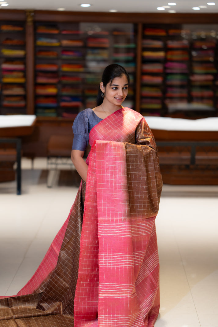 Soft Tissue Sarees with Self-line With Checked Design