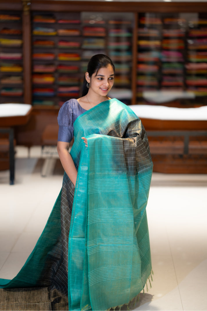 Soft Tissue Sarees with Self-line With Checked Design