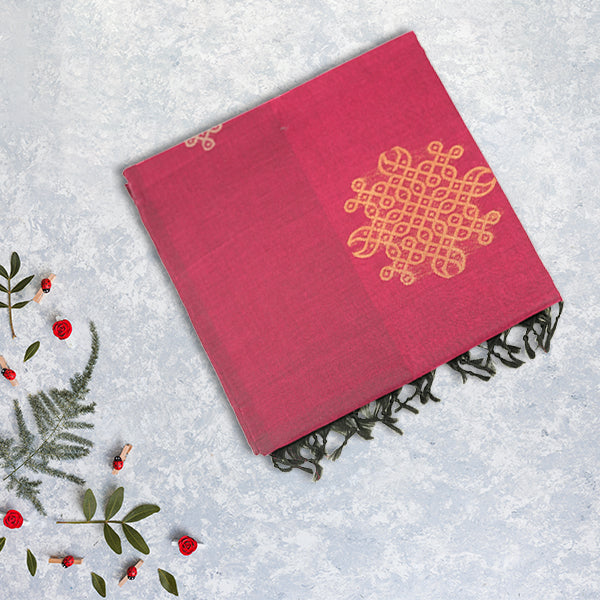 Premium Silk Cotton Saree With Traditional Kolam Pattern
